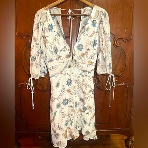 For Love & Lemons 2018 ELYSE Dress size SMALL great condition